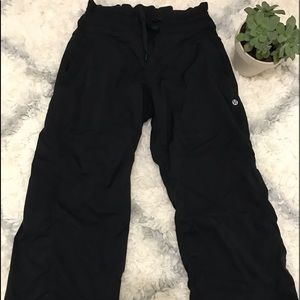 ⭐️LULULEMON⭐️ dance studio cropped pants!
